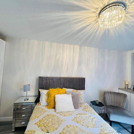 Private Guest House/Annexe 샐퍼드 외부 사진