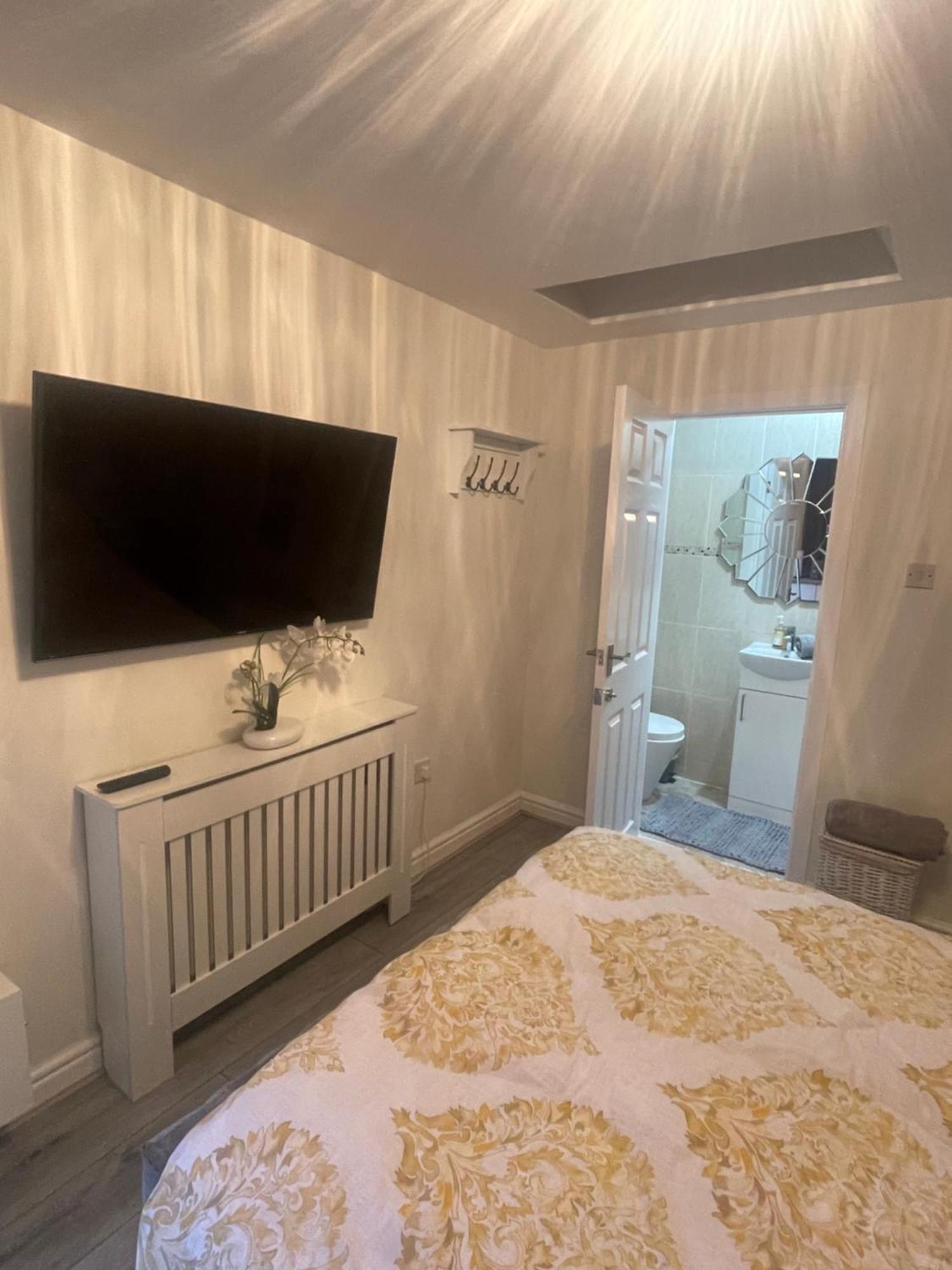 Private Guest House/Annexe 샐퍼드 외부 사진